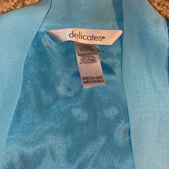 Delicates Silky and Laced Nightgown and Robe Bundle - Picture 3 of 9